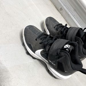 Nike Troutes  baseball cleats